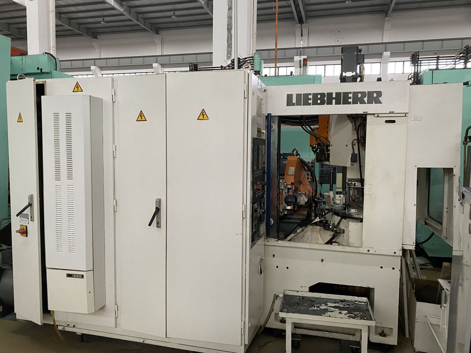 利勃海尔数控滚齿机